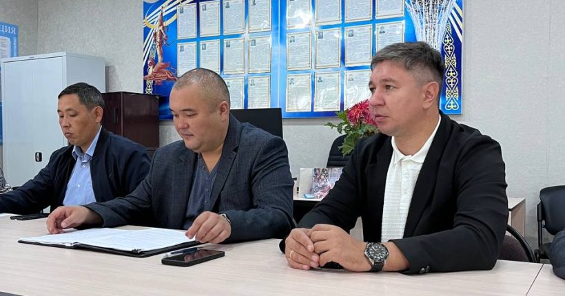 Первый антикоррупционный медиа центр и Гражданский альянс по СКО провели встречу с депутатами, членами общественного совет.